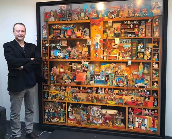 6. "Моему отцу потребовалось около 2,5 лет и много тонких кистей, чтобы завершить эту картину. Несмотря на приобретенную сердечную и почечную недостаточность, он это сделал".