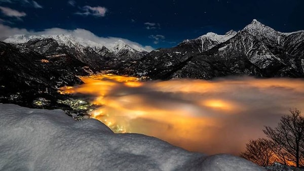 31. Городок укрылся облачным покрывалом.