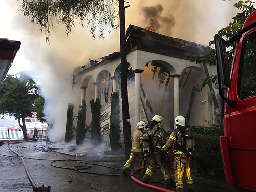 Vaniköy Camii İmamı: Ziynet Eşyalarımı Yangın Sonrası Bulamadık