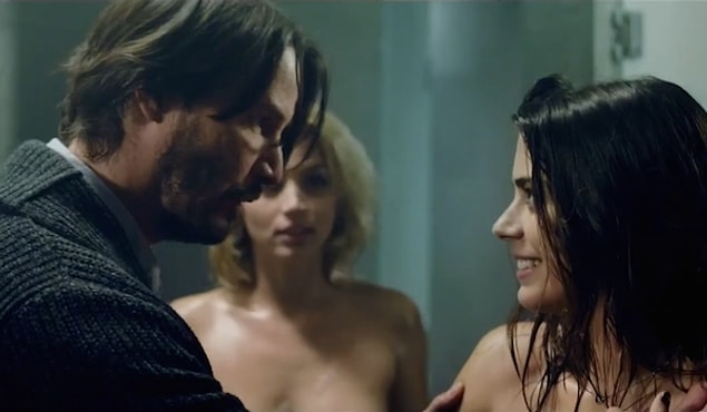 16. Yanlış Kapı/ Knock Knock (2015)
