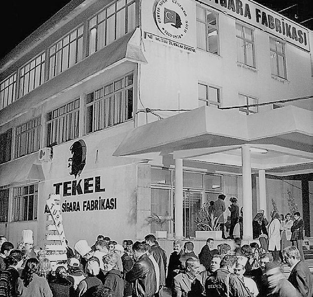 Millileştirme yapılan ikinci alan ise Duyunu Umumiye'nin kontrolü altında, Almanya ve Avusturya ortaklı bir şirket olan tütün rejisi olur.