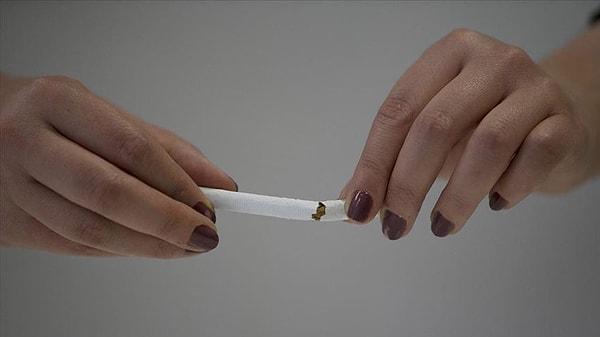 2. Japonya'daki bir şirket sigara içmeyen çalışanlarına ekstra altı gün ücretli izin veriyor.