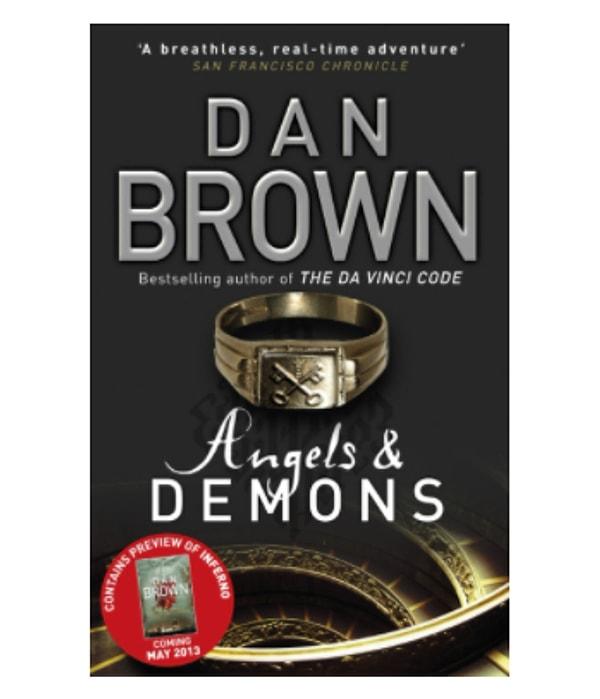 18. Dan Brown'un o muhteşem kurgusuyla sizi etkisi altına alan dünyasını seviyorsanız bu dünyayı bir de orijinal diliyle okumaya ne dersiniz?