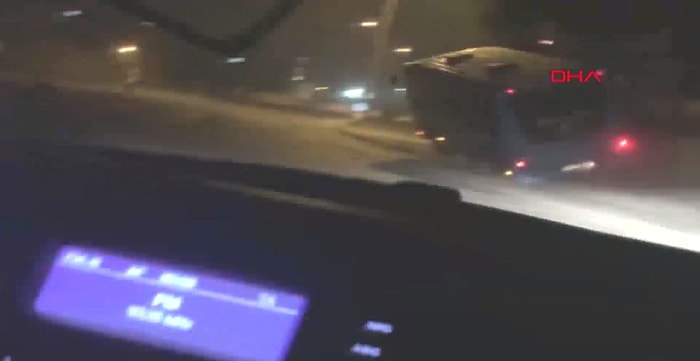 4 Çocuk, Çaldıkları Midibüsle Kaza Yapınca Yakalandı