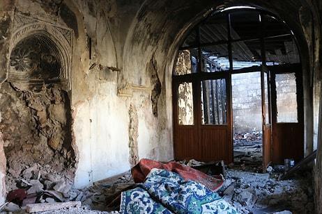 Siirt'te Çirkin Saldırı… Tarihi Camiyi Savaş Alanına Çevirdiler