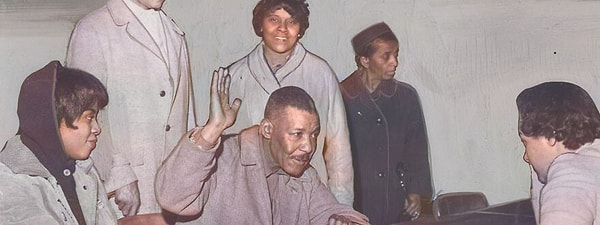 6. 15-я поправка предоставила чернокожим мужчинам право голоса в соответствии с законом.