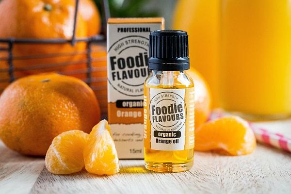 Güzel bir koku kalsın diyenlere: Portakal yağı ile fırın temizliği