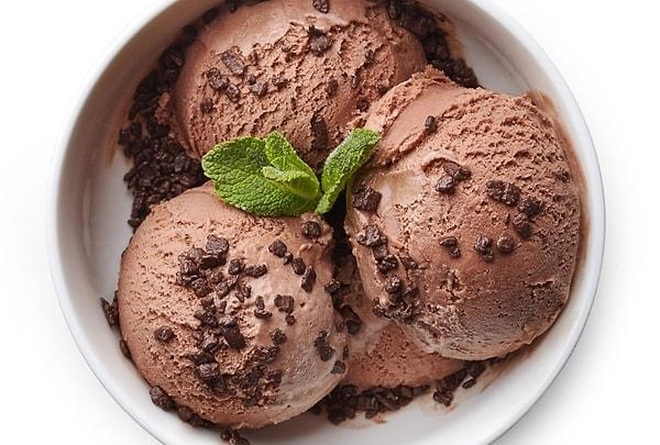 1. Kakaolu dondurma