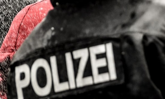 İnternette Araştırma Yapmış: Berlin'de Ormanda Bulunan Kemiklerin Ardından Bir Kişi Yamyamlık Şüphesiyle Gözaltına Alındı