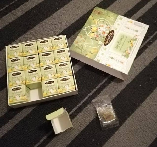 6. "Чай, который мне подарили на Рождество, и его эпическая упаковка".