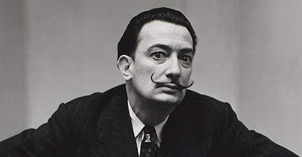 12. Salvador Dali'nin dışkı fetişi olduğundan bahseden kaynaklar var.