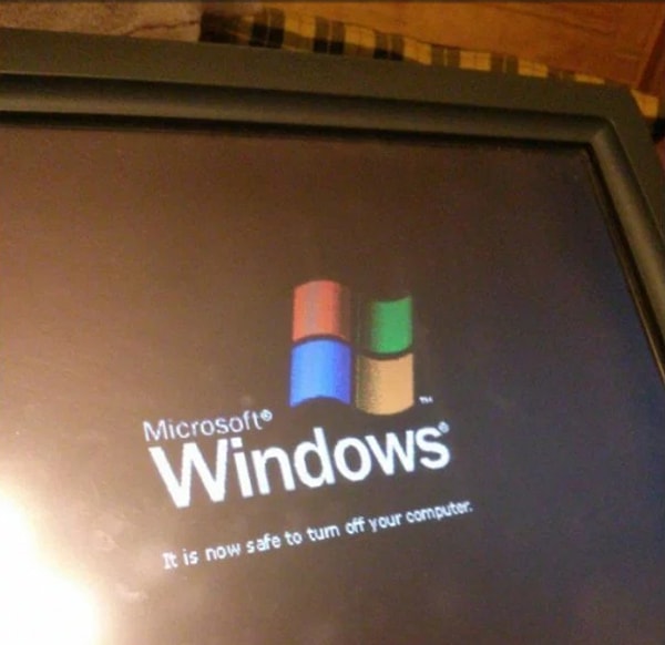 18. «Сколько осталось среди нас тех, кто помнят дни, когда нам приходилось выключать компьютер вручную?»