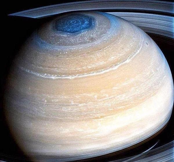 9. Satürn'ün bugüne dek çekilebilmiş en yakın fotoğrafı.