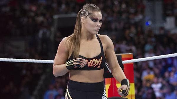 3. Amerikalı profesyonel güreşçi Ronda Rousey, testosteron seviyelerini artırdığı için maçtan önce "olabildiğince fazla seks" yapmaya çalıştığını söylüyor.