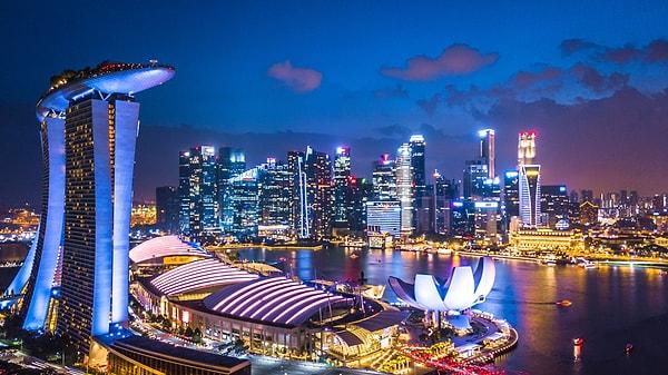 3. Singapur - Yıllık 105.689 $