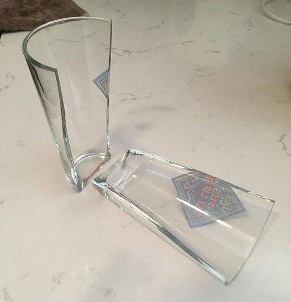 2. Спасибо, что хотя бы не вдребезги!