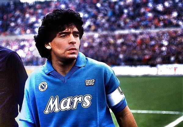 Diego Armando Maradona Kimdir?