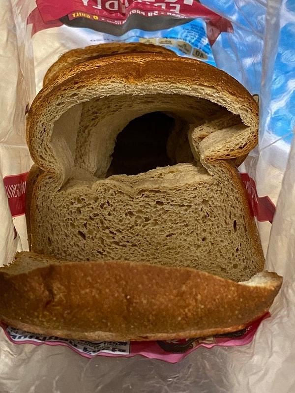 5. "Aldığım ekmeğin içinde devasa bir hava boşluğu var. "