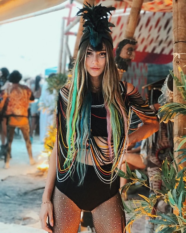 Farklı ülkelerde festivalden, partiye koşturmacalı bir hayat sürüyordu.