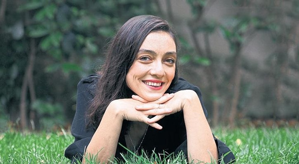 Meğer Kocasını da Tanıyormuşuz! Yıllardır Hayatımızda Olmasına Rağmen Yeni Tanıdığımız Merve Dizdar'ın İş ve Aşk Hayatı!