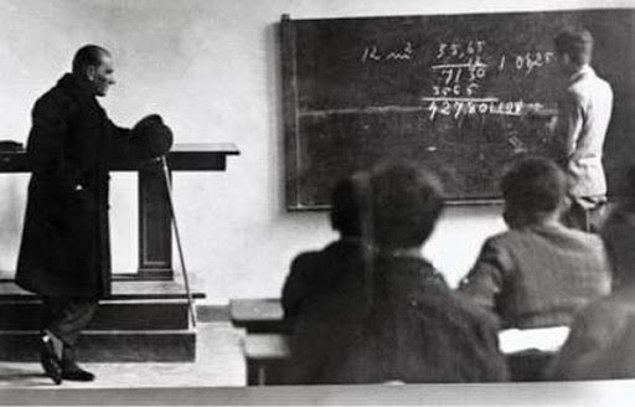 Kurtuluş Savaşı devam ederken daha 16 Temmuz 1921'de toplanır ilk eğitim kongresi. Atatürk'ün eğitim ile ilgili beklemeye sabrı yoktur, şöyle der bu kongrenin açılış konuşmasının bir kısmında: