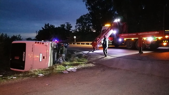 Mersin'de Polisleri Taşıyan Midibüs Devrildi: 1 Şehit, 4 Yaralı