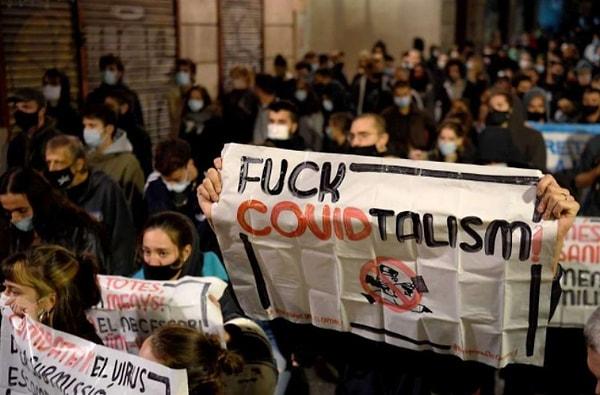 Roma, Napoli, Torino ve Bologna'da polis ve protestocular arasında şiddetli bir çatışma yaşanıyor.