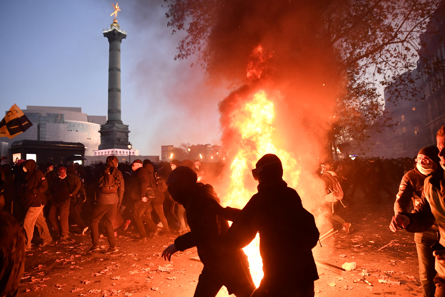 беспорядки во франции