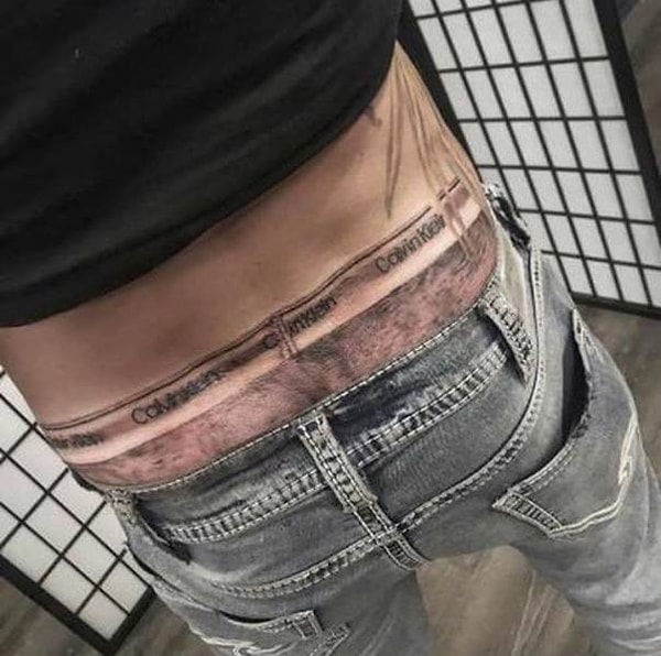 15. С утра проснулся - и уже в трусиках от Кельвина. Красиво жить не запретишь.