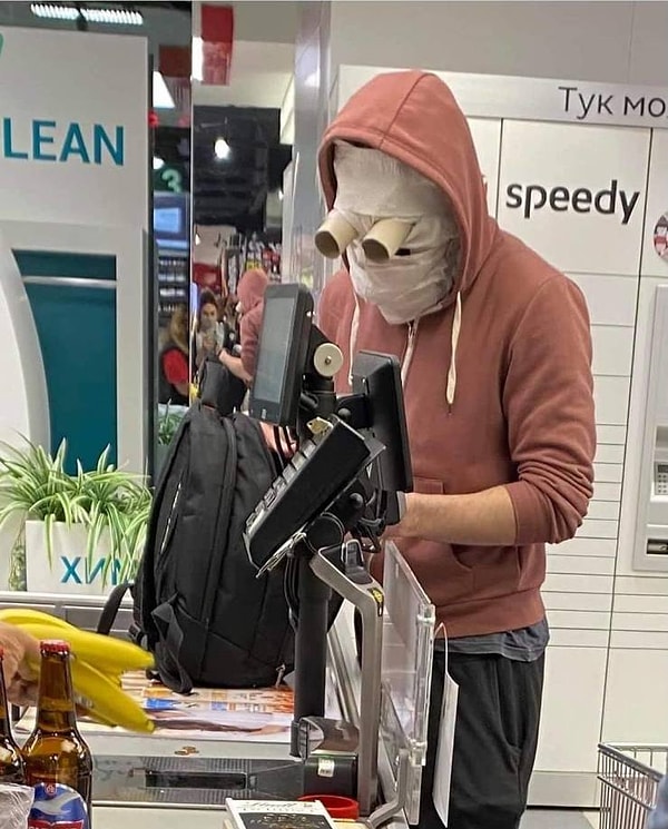 3. Все идет в ход, даже втулки от туалетной бумаги. Безопасность прежде всего.