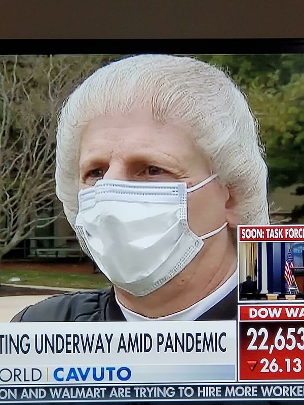 12. Просто рендомный американец дает интервью.