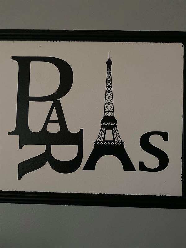 9. Париж, ты ли это?