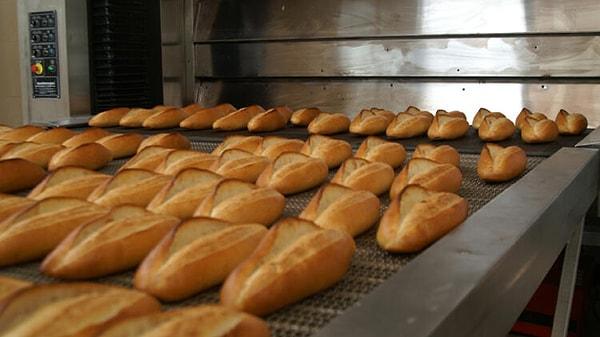 Kısıtlama kapsamında hafta içi ve hafta sonu ekmek üretilen fırın/unlu mamul ruhsatlı iş yerleriyle bu iş yerlerinin ekmek satan bayileri açık olacak.