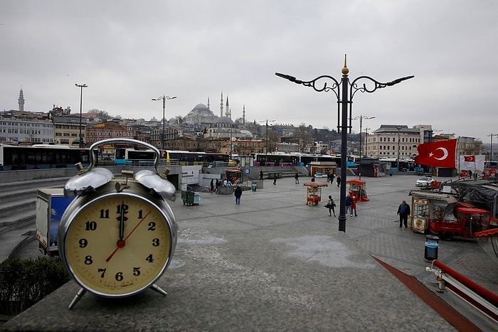 İstanbul'da Mesai Saatleri Değişti! İstanbul Valisi Duyurdu! İşte İstanbul'da Yeni Çalışma Saatleri...