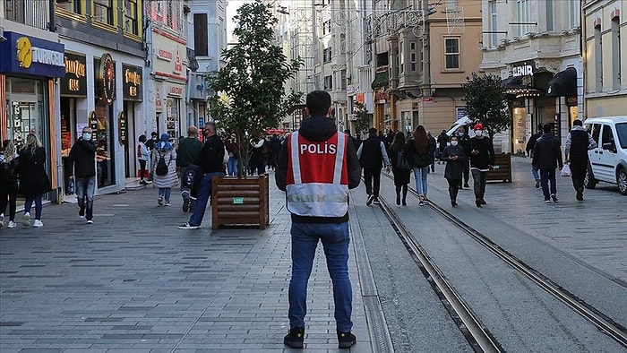 Prof. Dr. İlhan: 'Yılbaşında 4 Gün Sokağa Çıkma Kısıtlaması Olabilir'