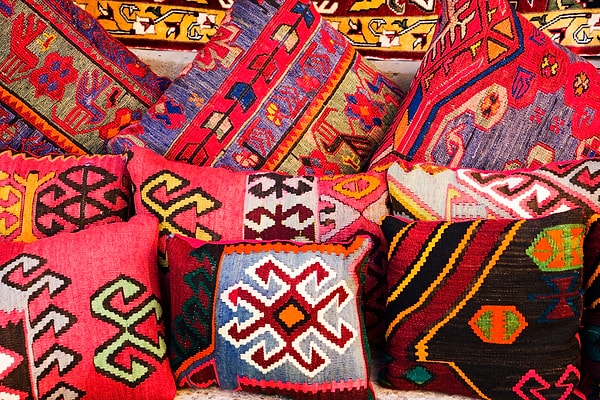 В период, когда онлайн-магазины набирают обороты, как никогда раньше, совершение безопасных и удобных покупок может оказаться непростой задачей. Однако Turkish Gift Buy подходит к этому вопросу очень тщательно.