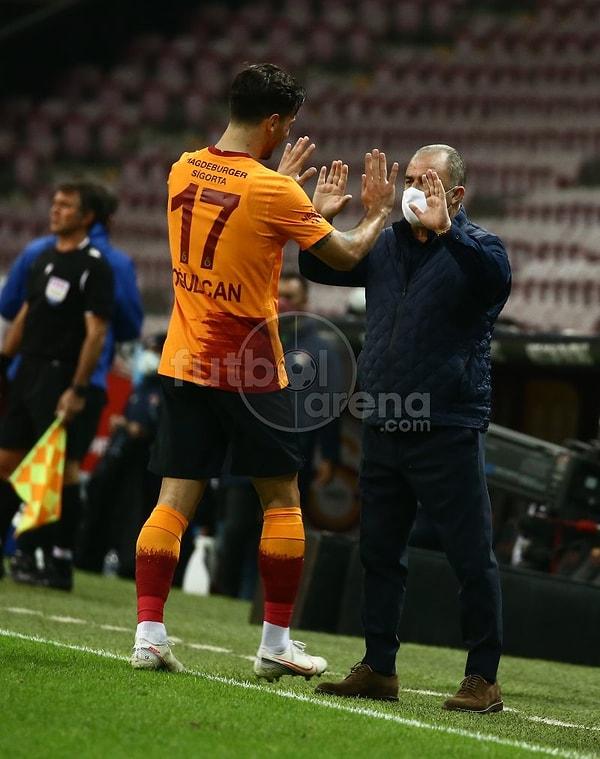 Galatasaray, 64. dakikada Pablo Santos'un kendine kalesine attığı golle skoru 2-0'a getirdi.