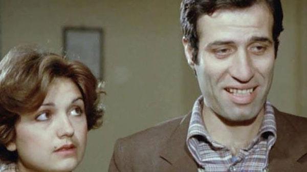 1975 senesinde tüm Türkiye 21 yaşındaki Bengü'yü, genç bir kıza yardım etmek isterken kendisini türlü olayların içinde bulan genç bir köfteci adamın hikayesinin konu olduğu "Meraklı Köfteci" filminde "Fatma" rolüyle izlemişti. Kemal Sunal'la başrolü paylaşmıştı.