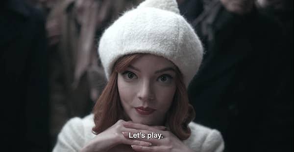 4. Anya Taylor-Joy, Beth'in Rus parkında satranç oynadığı The Queen's Gambit'in son anını çekerken "her çekimde" ağlamış. O anda Beth için "çok mutlu" olduğunu söylemiş.
