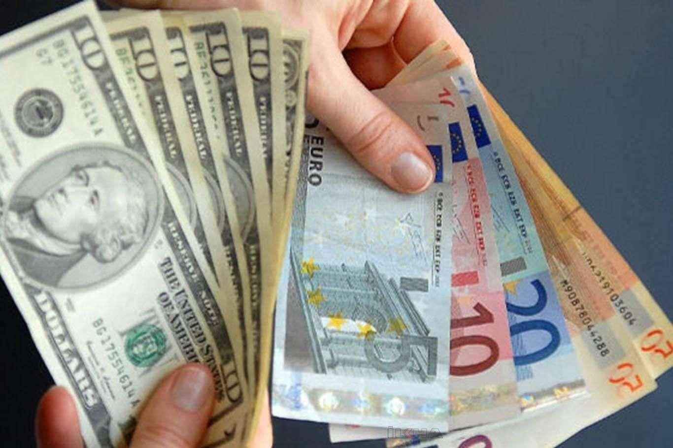 Доллар евро в краснодаре. Доллар и евро. Евро 2022 деньги. Доллары и евро картинки. Доллар евро рубль.