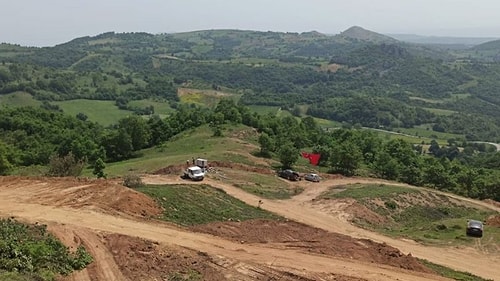 Maden Şirketi Dereyi Besleyen Su Kaynağına Beton Atmış: 'Hani Bunlar Çevreciydi?'