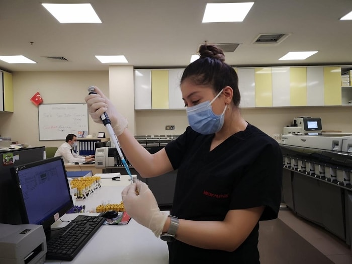 Koronavirüse Karşı Genetik Yatkınlık Testi Yapılıyor