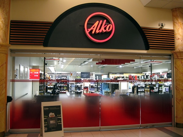 10. Крепкие спиртные напитки продаются только в Alko.