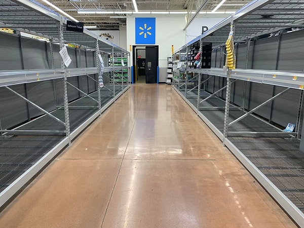 3. «Я не участвовал в панической скупке туалетной бумаги… Может быть, стоило?»