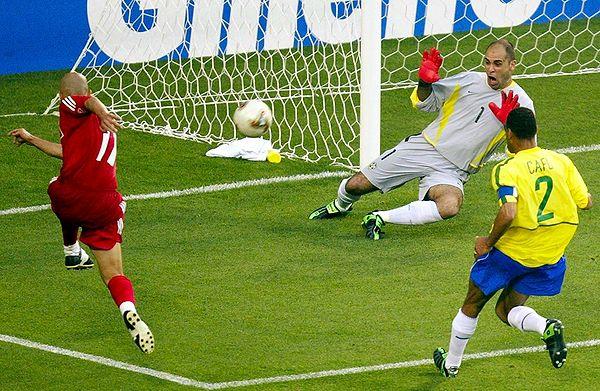 2002 Dünya Kupasında Hasan Şaş'ın Brezilya'ya attığı efsane golün asistini kim yapmıştı?