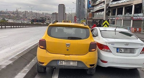 İstanbul'da Boş Yolu Paylaşamayan İki Araç Kaza Yaptı