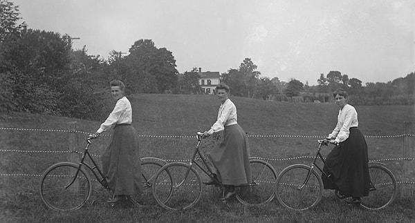 Kadınlar da bisiklet kullanmayı tercih etmeye başladı.