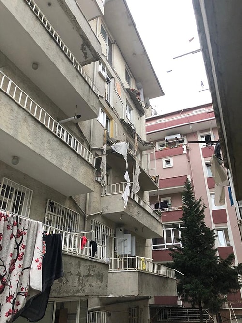 Avcılar'da Binanın Balkonları Çöktü: 2 Kişi Yaralandı