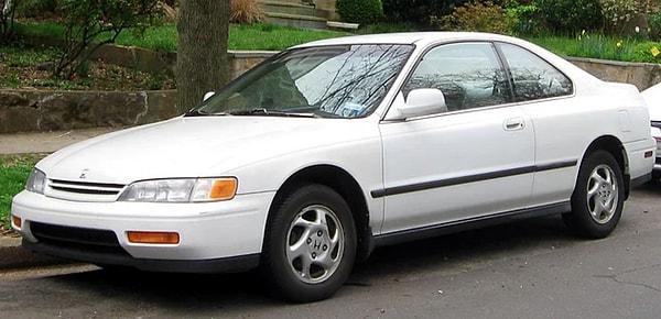 13. Amerika tarihinde en çok çalınan otomobil modeli 1994 Honda Accord.