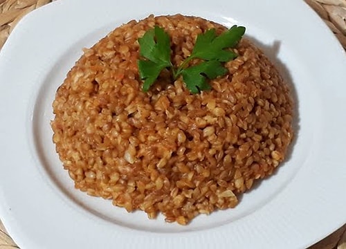 Iza Bulgur Pilavı Tarifi: Bolu Yöresine Ait Eşsiz Iza Bulgur Pilavı Nasıl Yapılır?